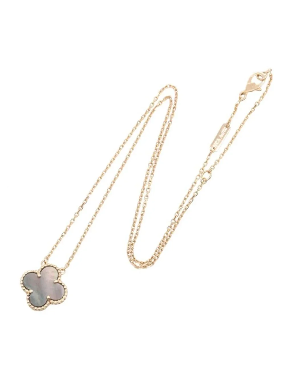 Van Cleef & Arpels slight signs